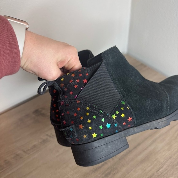 Sorel Youth Emelie Chelsea Booties Girl's Black Suede Rainbow Stars - Picture 6 of 10